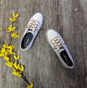 ✨SPERRY memory foam shoes